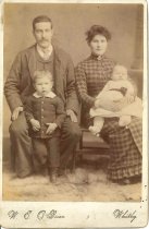 2010.11.114 Photograph