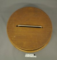 2017.58.2B Set, Communion