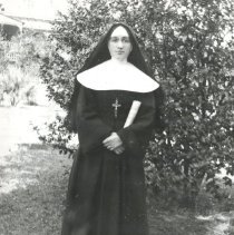 Nun