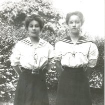 Two Victorian women