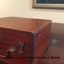 Dove tail corners on sextant case