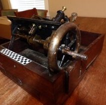 1856 Sewing Machine 007