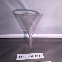 Glass funnel