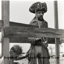 Creation of the Pirate Statue