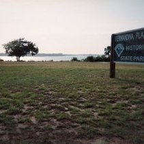 Plaza-park - -mina Douglas 5-13-2011