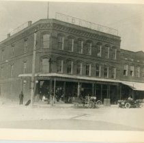 Hoyt Building/Ship's Chandlers