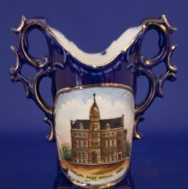 Souvenir China Vase, Front