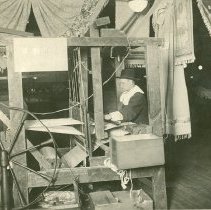 Andrew McGregor Making Rugs