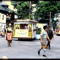 Guelph 150 Parade - German-Canadian Club