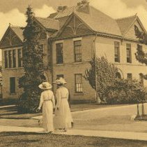 1986.18.338 - Postcard