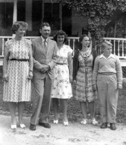 John Lester Stearns Family, 1946