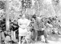 Wayne & Harriet Gilman with Charles Clark