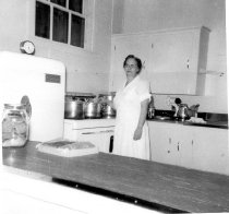 Harriet Gilman Cooking at Annie Heald