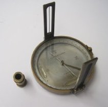 2016.37.25 Staff Compass