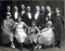 Cast of play "Frere et Soeur" (1918)
