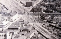 Hohman Avenue railroad crossing in the 1940s