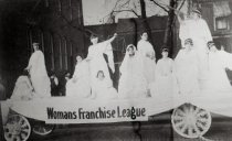 Hammond suffragists on a parade float around 1905