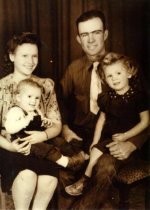 Lee & Katy Wallace family