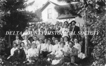 Family gathering possibly Gladstone