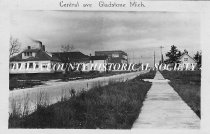 Central Ave., Gladstone