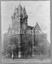 Courthouse (old) circa. 1910