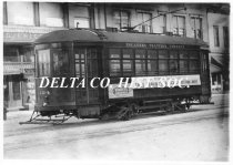 Streetcar  No. 124 on 700 block of Ludington