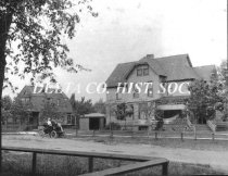 Banks Family and their first automobile