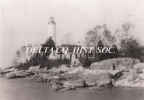 Poverty Island Lighthouse and residence