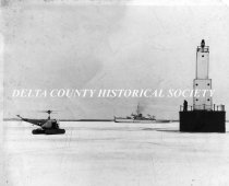Escanaba Crib Light, Cutter ESCANABA,  helicopter