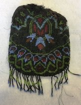 Beaded purse (black) front