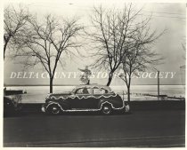 Brackett parade float for a Smeltania parade
