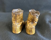Bronze baby shoes, bak
