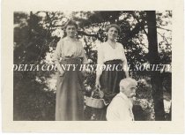 Grace Young, Hattie and Theodore Farrell