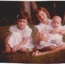 Kristin, Sarah Anne & Elizabeth Vonck, ca 1983.