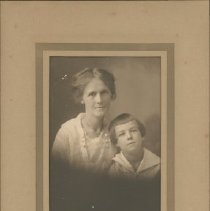 Hattie Suddath Wing and Jehu Bartow Wing, Jr.