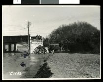 (c0 Opihi Bridge flood damage, 1951
