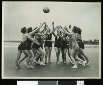 Beauty contestants, Caroline Bay, Timaru