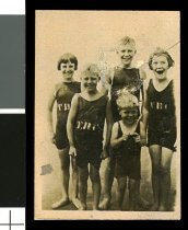 O'Rourke children at Caroline Bay, Timaru
