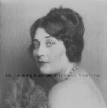 Portrait of  Gretchen Muregeneraten