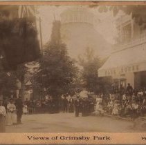 People in front of Park House