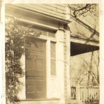 Front door on Main Street, Mar