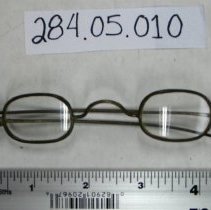 Eyeglasses