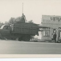 Tearing down the Little Cliff House restaurant