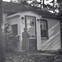 Violet Twigg (Appelbe) at 230 King Street