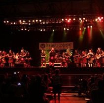 Red Hot Chilli Pipers with Milwaukee area pipe bands at Milwaukee Irish Fes