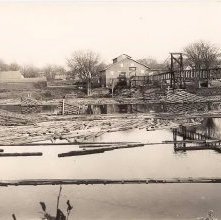 Hudson River-Log Boom