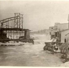 Construction of steel bridge, 1890.