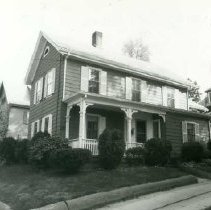 107 Mount Vernon Street