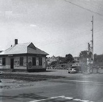 Cross Street depot for Woburn Loop