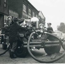 1925 Ahrens Fox Pumper